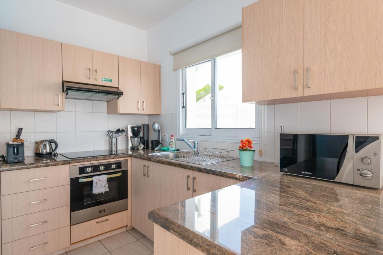 Narcissos Bay View Villa Протарас Екстериор снимка